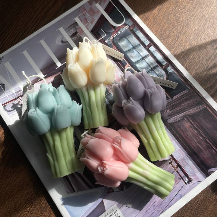 Eloise and Oliver - Wholesale Novelty Candle - Tulip Bouquet