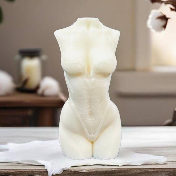 Ästhetische Soja-Duftkerze in Form eines weiblichen Torsos als Geschenk für den Großhandel von Karly’s Candles