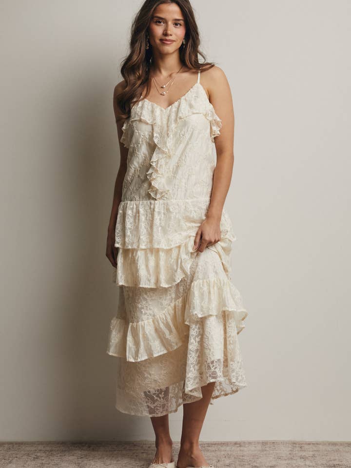 Abito lungo a balze in pizzo a strati FD0030 per la vendita all'ingrosso da parte di Forte