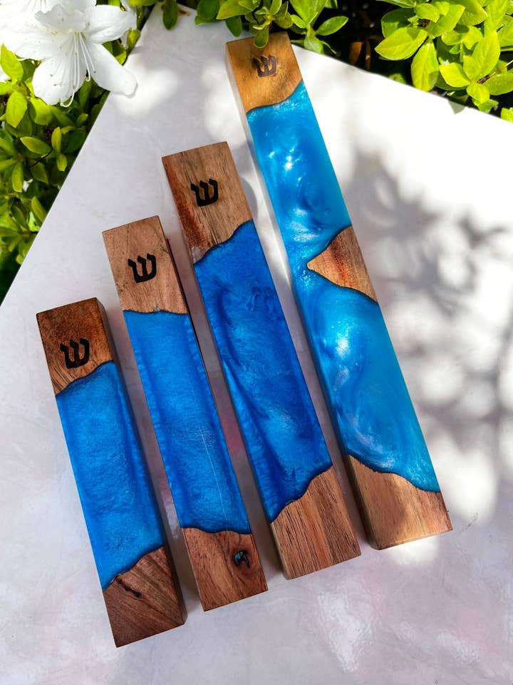 Resina BLU per la vendita all'ingrosso da parte di A&S Mezuzot