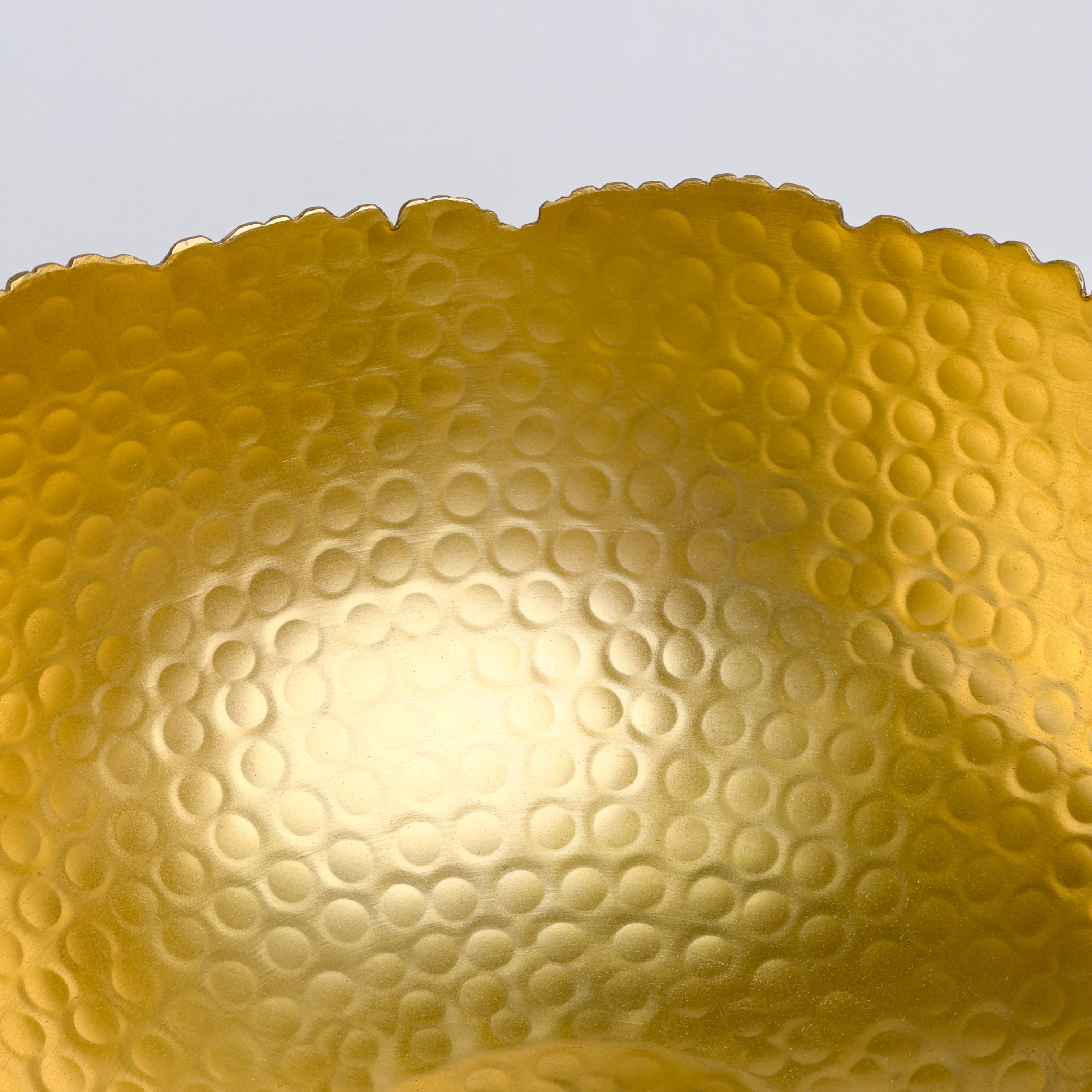 India Handicrafts Inc - Venta al por mayor Bandejas/platos/boles decorativos - Cuenco grande martillado dorado8