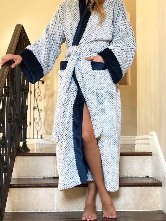 Keikico - Vendita all'ingrosso Vestaglia - Donna - Accappatoio da spa lungo di lusso nero1