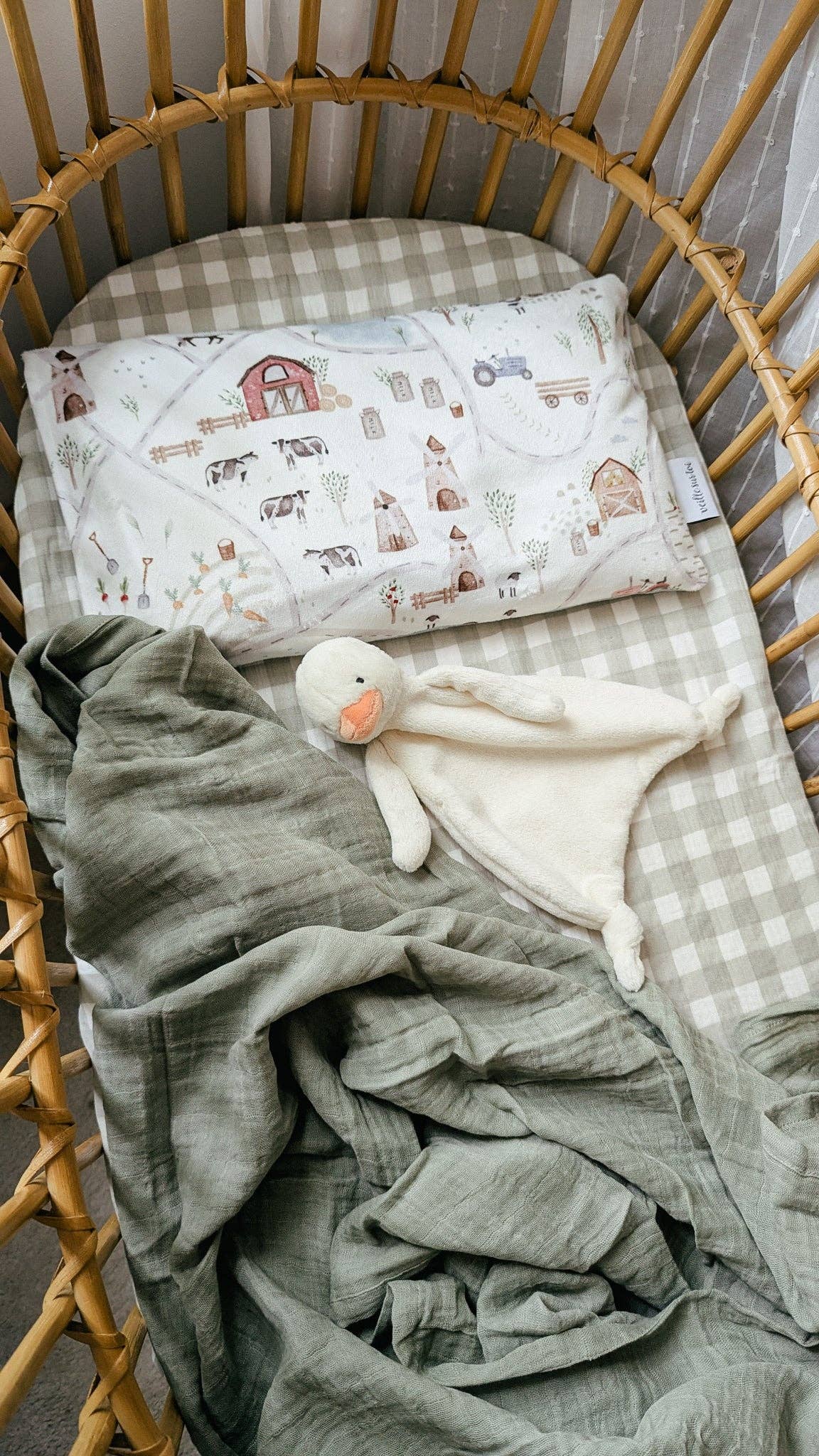 Shine on me Distribution - Vente Taie/housse d'oreiller - Enfant et bébé - Taie d'oreiller pour enfants - La ferme de Gédéon - Veille sur toi1