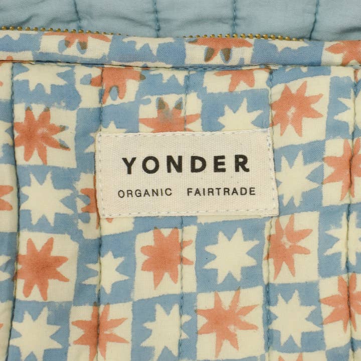 YONDER. – wholesale Make-up/cosmetic bag – Quilted Barrel Case | Pinwheel | Sky4