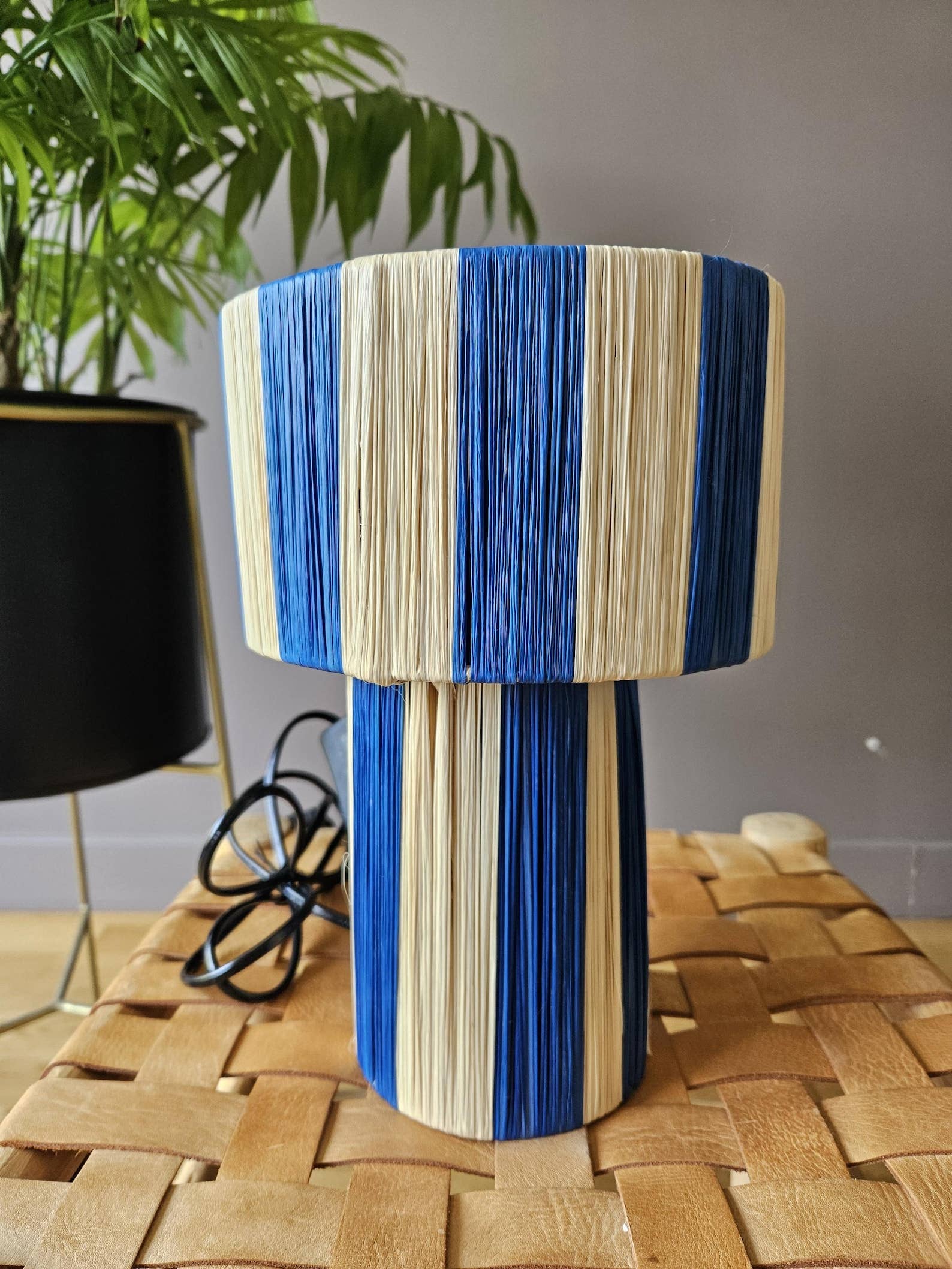 HandHappiness – wholesale Lampshade – Moroccan Raffia Table Lamp-Woven Raffia Table Lamp5