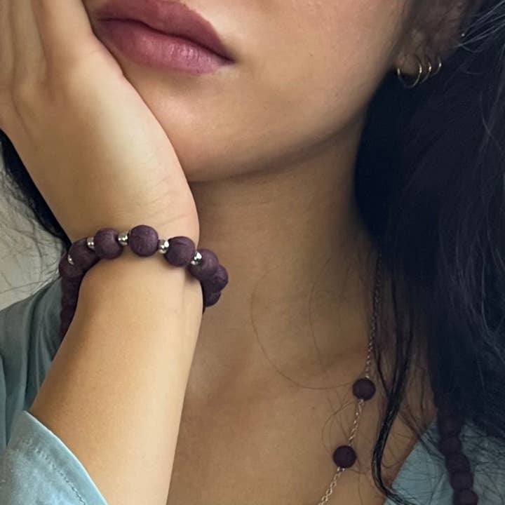 Humble Hilo – Großhandel Perlenarmband – Humble Hilo Sari Schmuck, Textilperlen- und Metallperlenarmband29