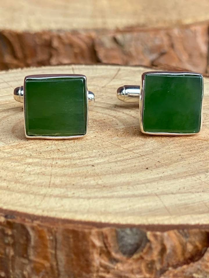 Gemelli quadrati in giada per la vendita all'ingrosso da parte di Ivory Jacks