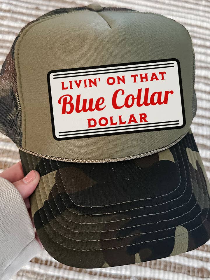Casquette de camionneur Blue Collar Dollar Otto Camo avec avant en mousse vert mousse pour la vente par Wholesale Accessory Market