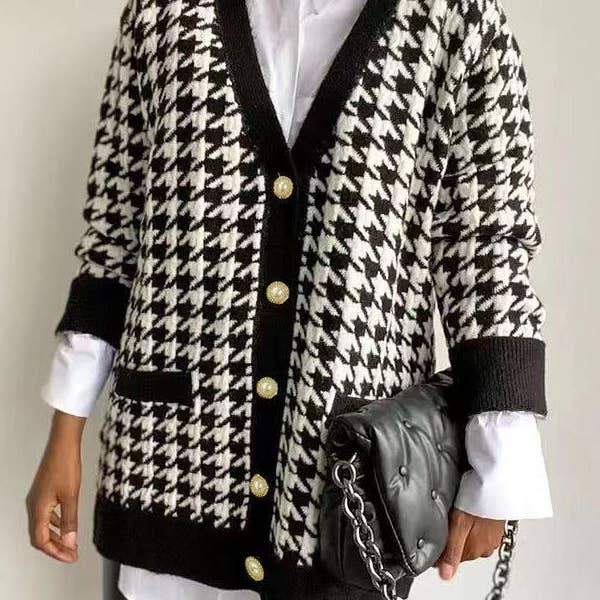 Cardigan Urban a maniche lunghe con scollo a V a quadretti per la vendita all'ingrosso da parte di Sheer Trend