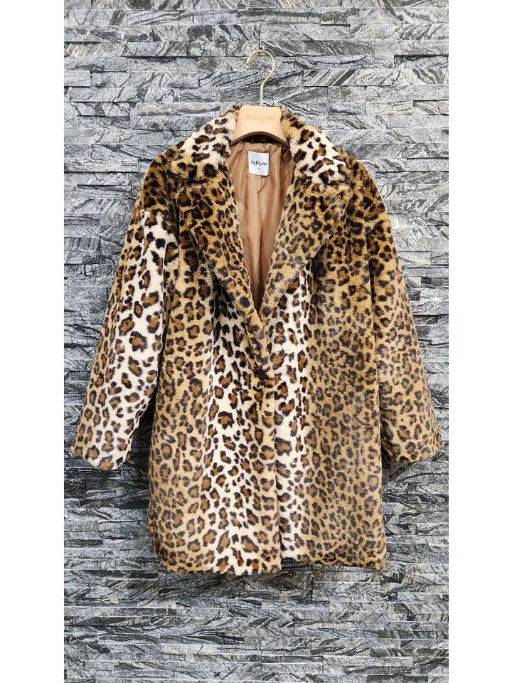 Estampado animal Abrigo suave con estampado de leopardo y botones con bolsillos 81256 de venta al por mayor en Faire2