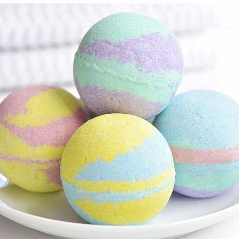 Handcrafted 5.5 oz Bath Bombs – Luxurious & Bubbly for wholesale by The Skin Candy