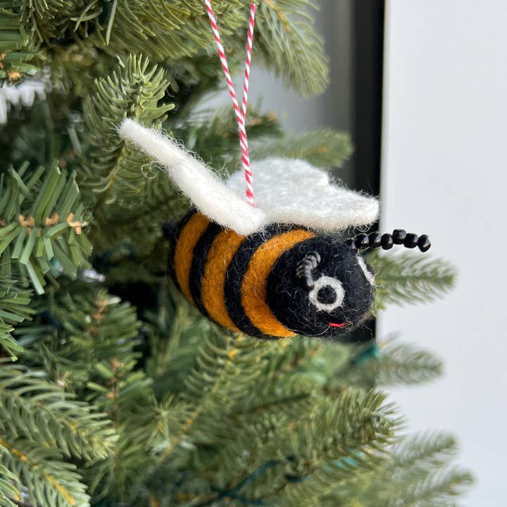Ornaments 4 Orphans – wholesale Ornament – Bee Felt Wool Christmas Ornament1