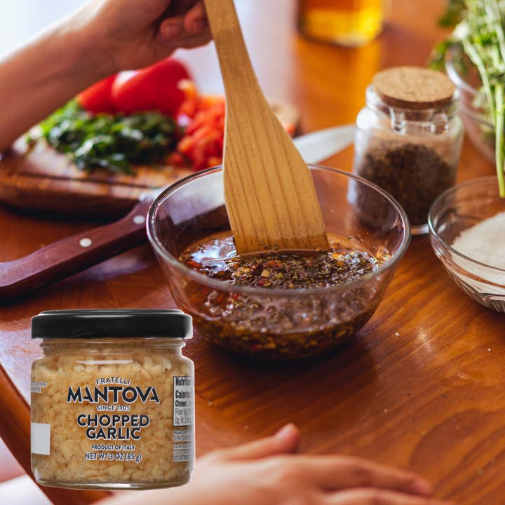 Fine Italian Food - Wholesale Dried/Dehydrated Vegetables - Mantova Chopped Garlic, 3 oz5