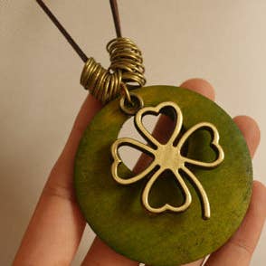 MoodGold - Wholesale Pendant/Charm Necklace - Vintage Wood Four Leaf Clover Necklace4