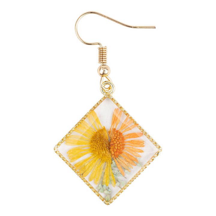 PENDIENTES DE FLOR AMARILLA SECA EN FORMA DE TRIÁNGULO para venta al por mayor de Benjamin International