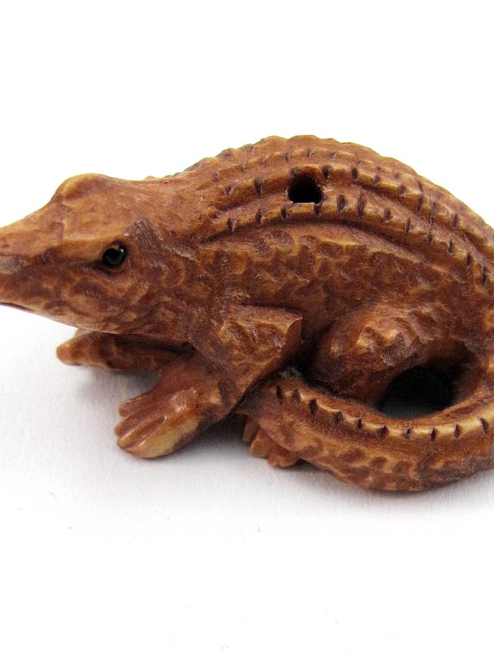 Buksbom Ojime - Alligator for engroshandel hos Tika