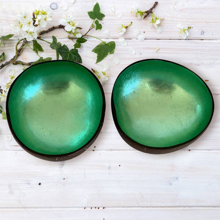VIE - Wholesale Decorative Plate/Dish/Bowl - Hand-Painted Coconut Bowls, Lacquered, Set of 223