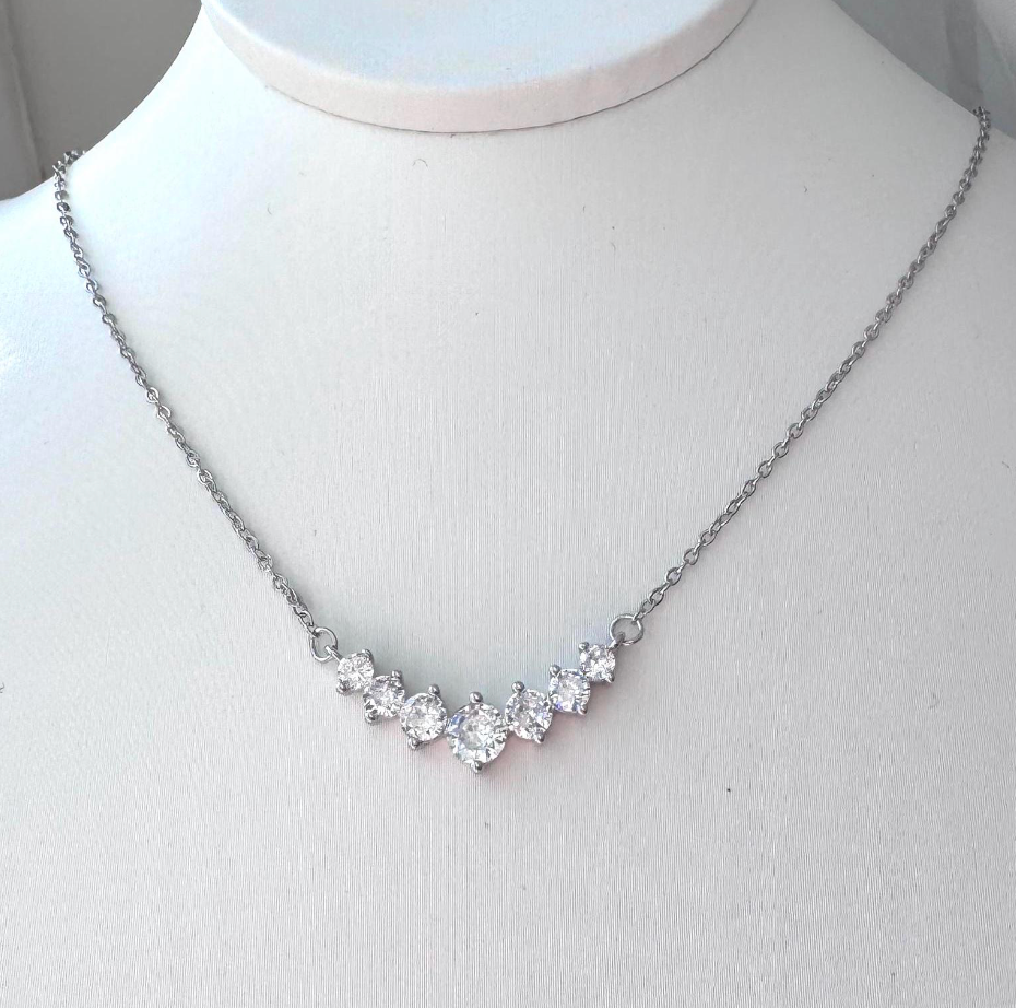 Everly Yours - Wholesale Pendant/Charm Necklace - 2CT D COLOR VVS1 Simulate Diamond Bar Necklace3