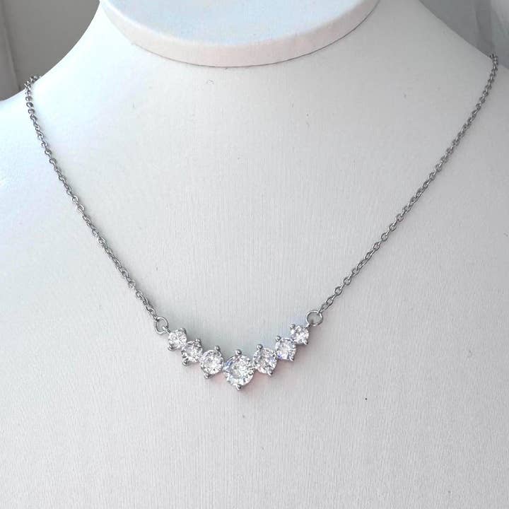 Everly Yours - Wholesale Pendant/Charm Necklace - 2CT D COLOR VVS1 Simulate Diamond Bar Necklace3