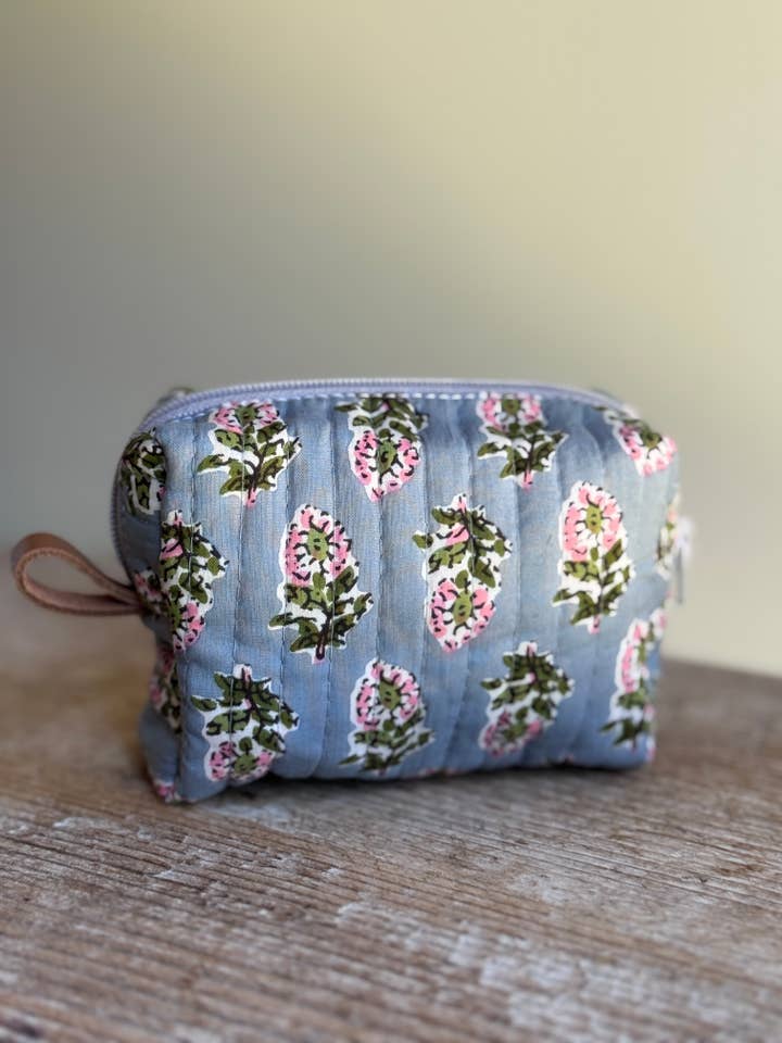 Mini Pochette Maquillage Zippée pour la vente par Belle's Nest