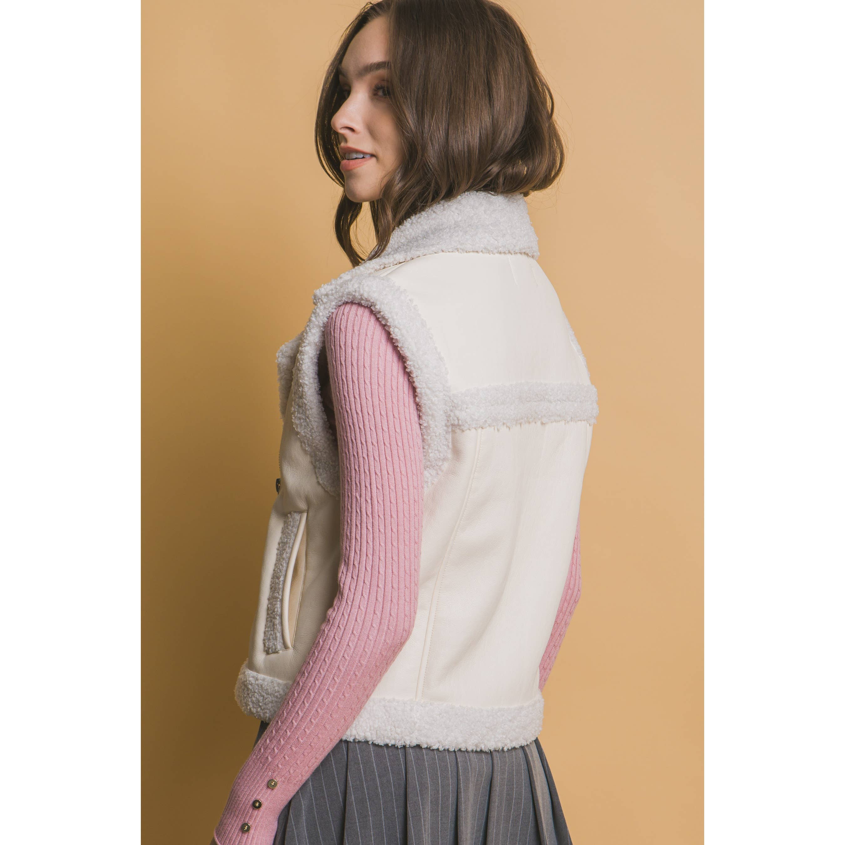 HiteJeans – wholesale Väst - Dam – PU Faux Läder Sherpa Trim Vest15