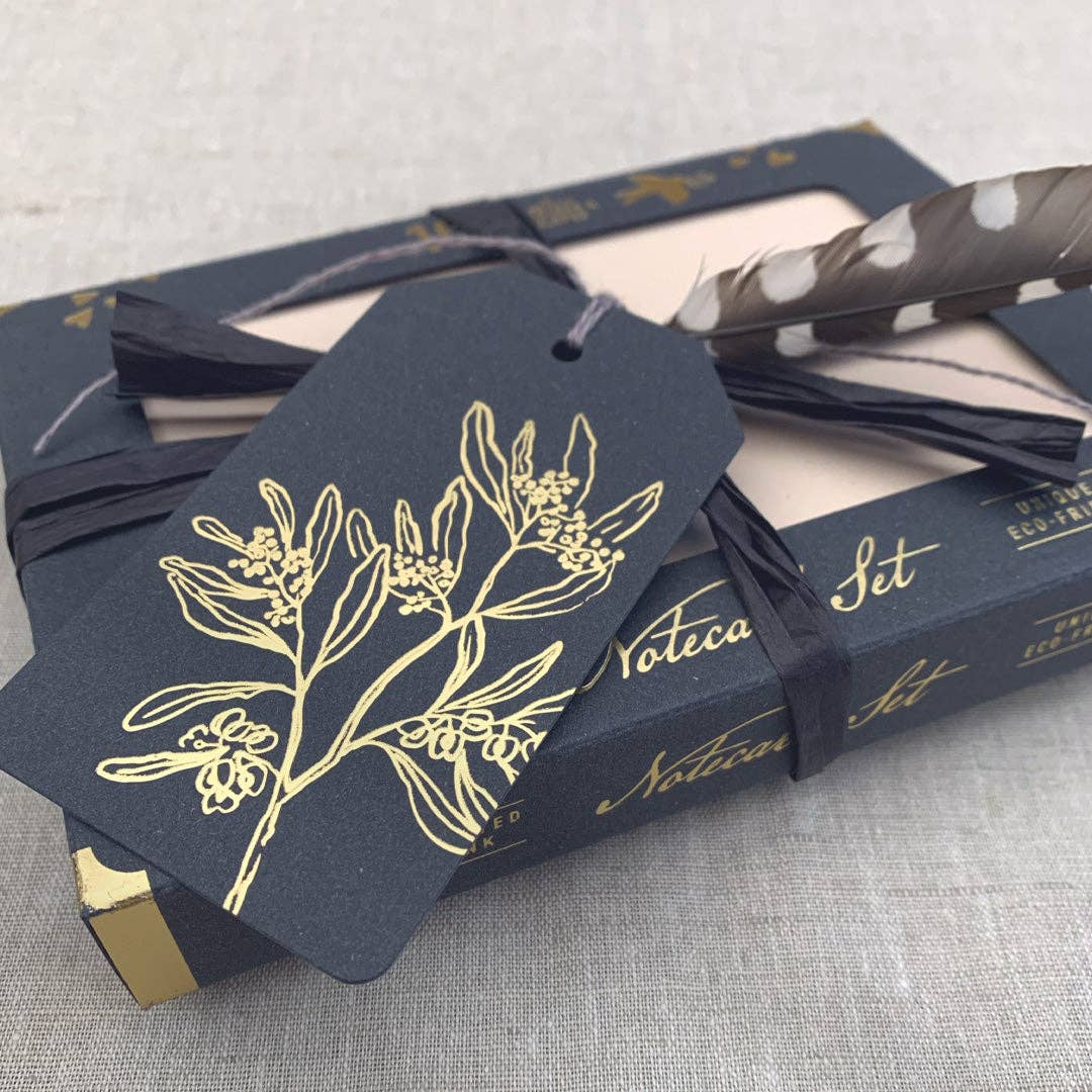 Togethery - Venta al por mayor Etiquetas de regalos - Etiqueta de regalo / Bayas / Tamaño M / Tipografía en letra prensada1