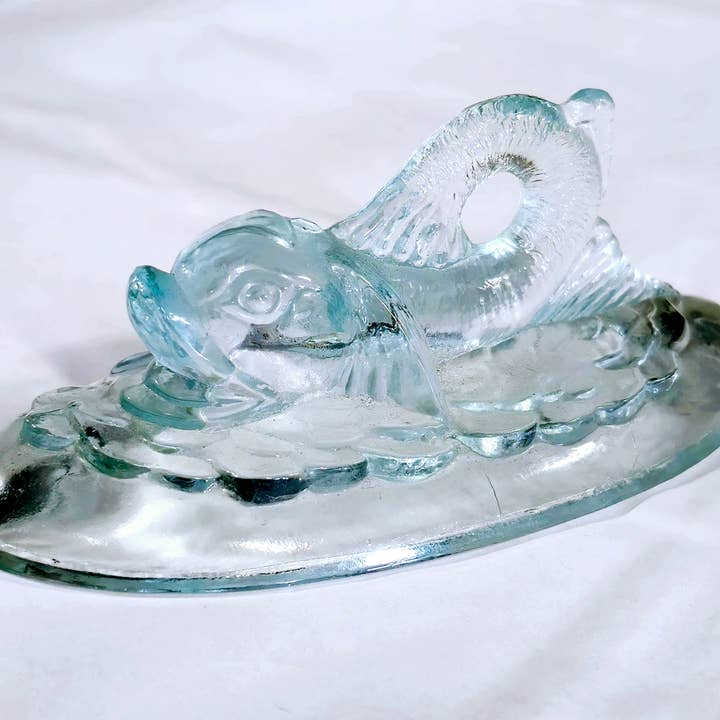 AA Importing - Vente Assiettes/plats/bols de décoration - Plat en Verre Dauphin - Bleu Glacé1