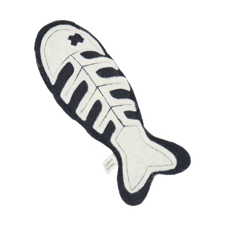 Dead Fish Black -Felt Catnip Toy voor wholesale door Fuzzbutt Boutique LLC