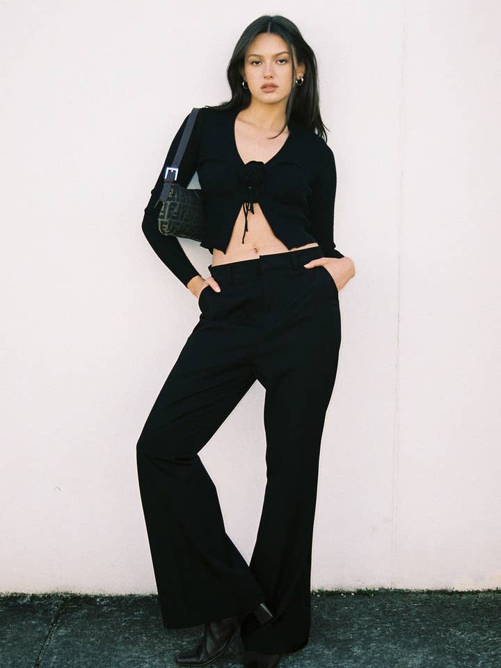 Alina Topp - Svart för wholesale av Style Addict