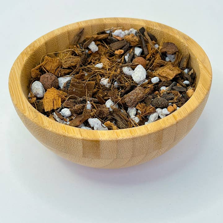 Sol Soils - Wholesale Planting/Potting Soil - Bulk Soil - Houseplant Chunky Mix (7 Gal Box)1