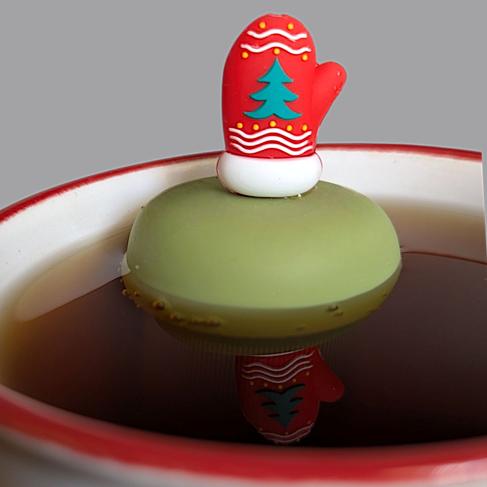 Float2infuse Tea Infuser - Wholesale Tea Strainer/Infuser - Christmas Tree Mitten | Floating Tea Steeper | Green Base1
