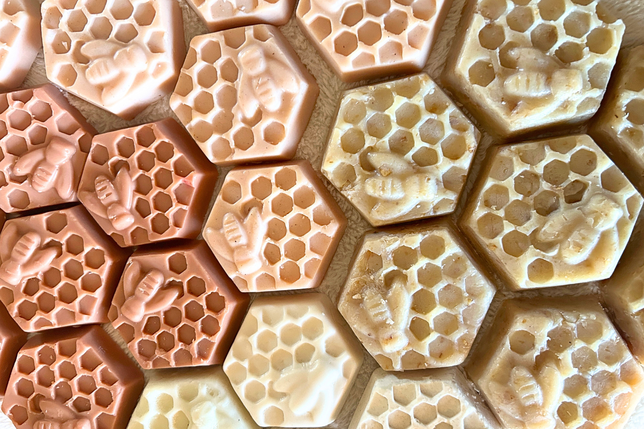 Blue Butterfly Botanicals - Wholesale Bar Soap - Lavender Oats Baby Bar1