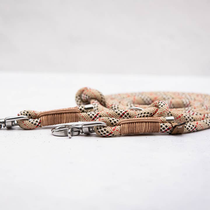 FOR LOVELY DOGS / Linda Jansen - Wholesale Pet Leash - Dog - Fawn Berry Leather Dew Dog Leash1