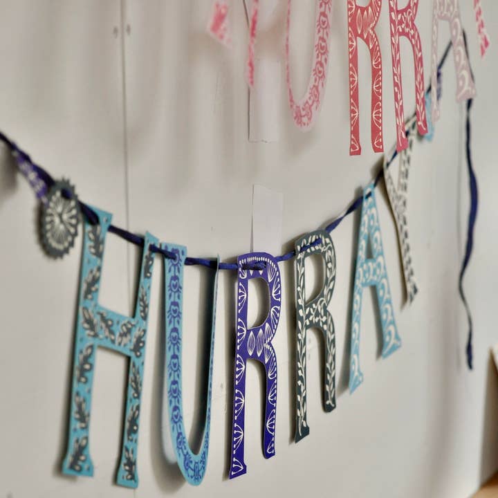 Cambridge Imprint - Venta al por mayor Cartel/pancarta para fiestas - Banner de hurra, hurra2