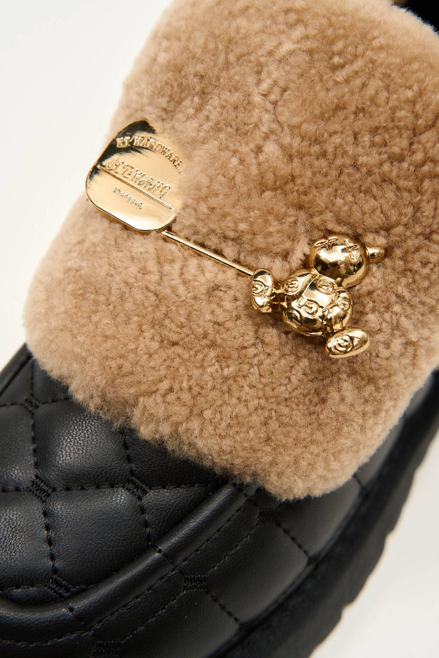 Fiato Black for wholesale on Faire8