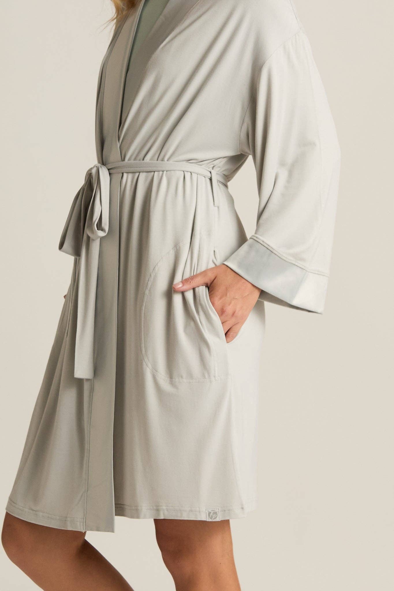 Faceplant Dreams - Wholesale Robe - Women's - Kimono Robe23