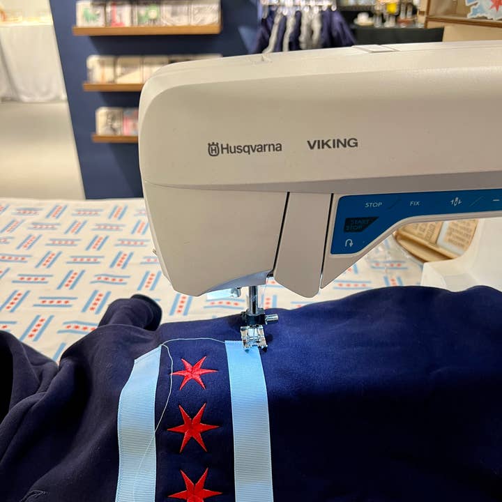 tori grace outfitters - Vente Sweat à capuche – chien - sweat à capuche pour chien Chicago Flag, pull brodé pour chien Chicago9