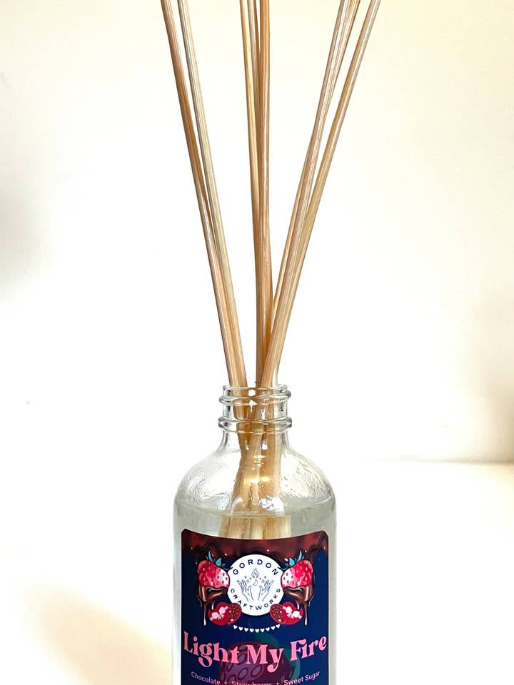 Lys min brand Reed Diffuser for engroshandel hos Gordon Craftworks