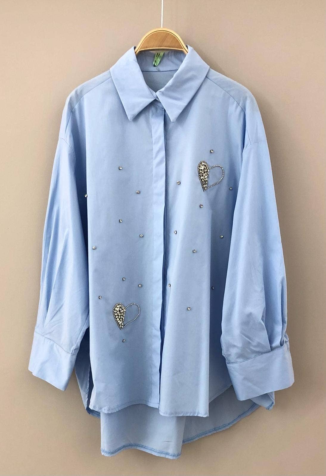 SWEET MAGIC MODA Y COMPLEMENTOS - Vendita all'ingrosso Camicia button down - Donna - CAMICIA TAGLIO OVERSIZE MANICA LUNGA CON DETTAGLI3