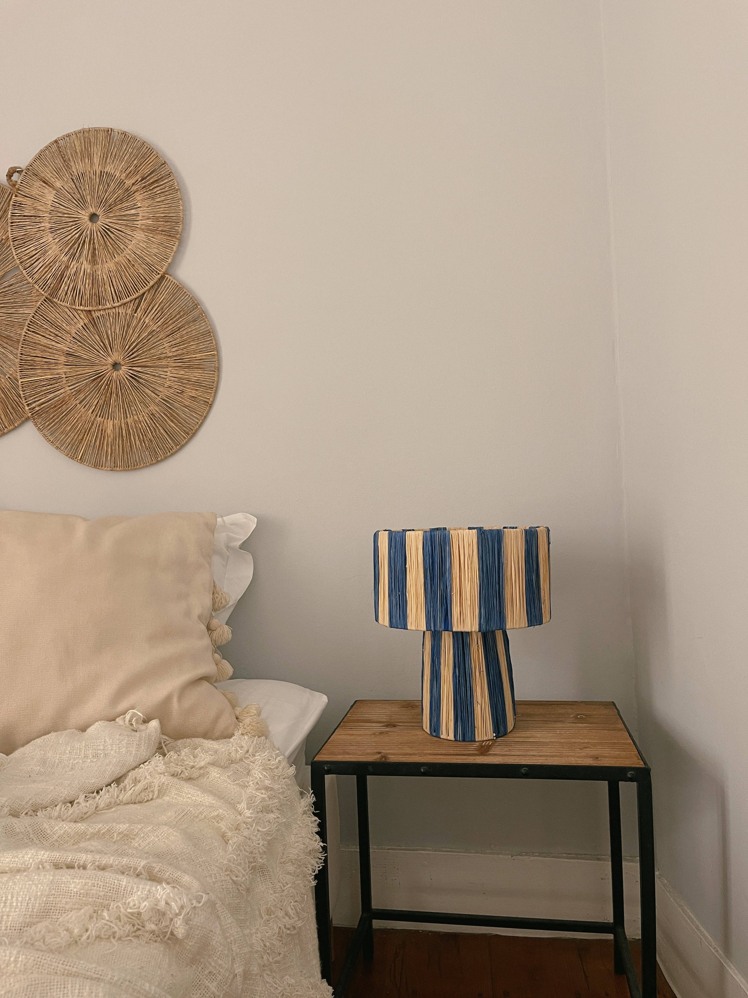 Uma Cantik - Venta al por mayor Lámparas decorativas/de escritorio - Lámpara de mesa Balibo azul0