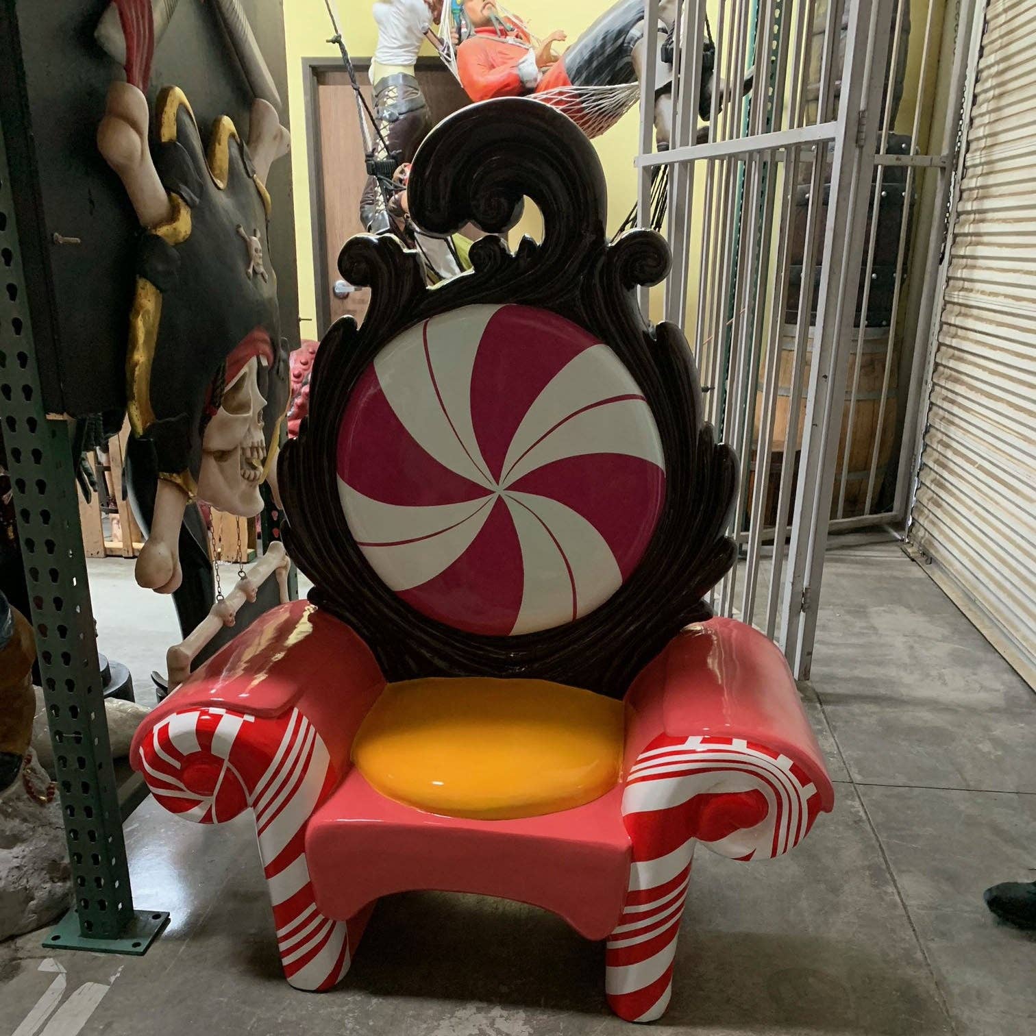 LM Treasures - Wholesale Decorative Figurine - Candy Throne Queen Life Size Statue4