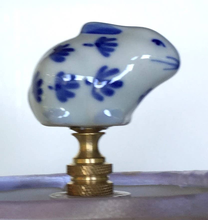 Sea Island Imports, Inc. - Wholesale Decorative Figurine - Finial, Bunny Rabbit Sitting1