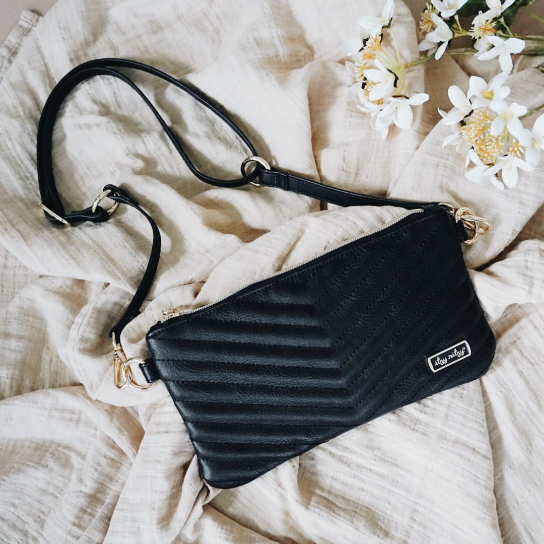 Itzy Ritzy - Wholesale Wallet - Women's - *OUTLET* Jetsetter Boss Pouch™ Wallet15