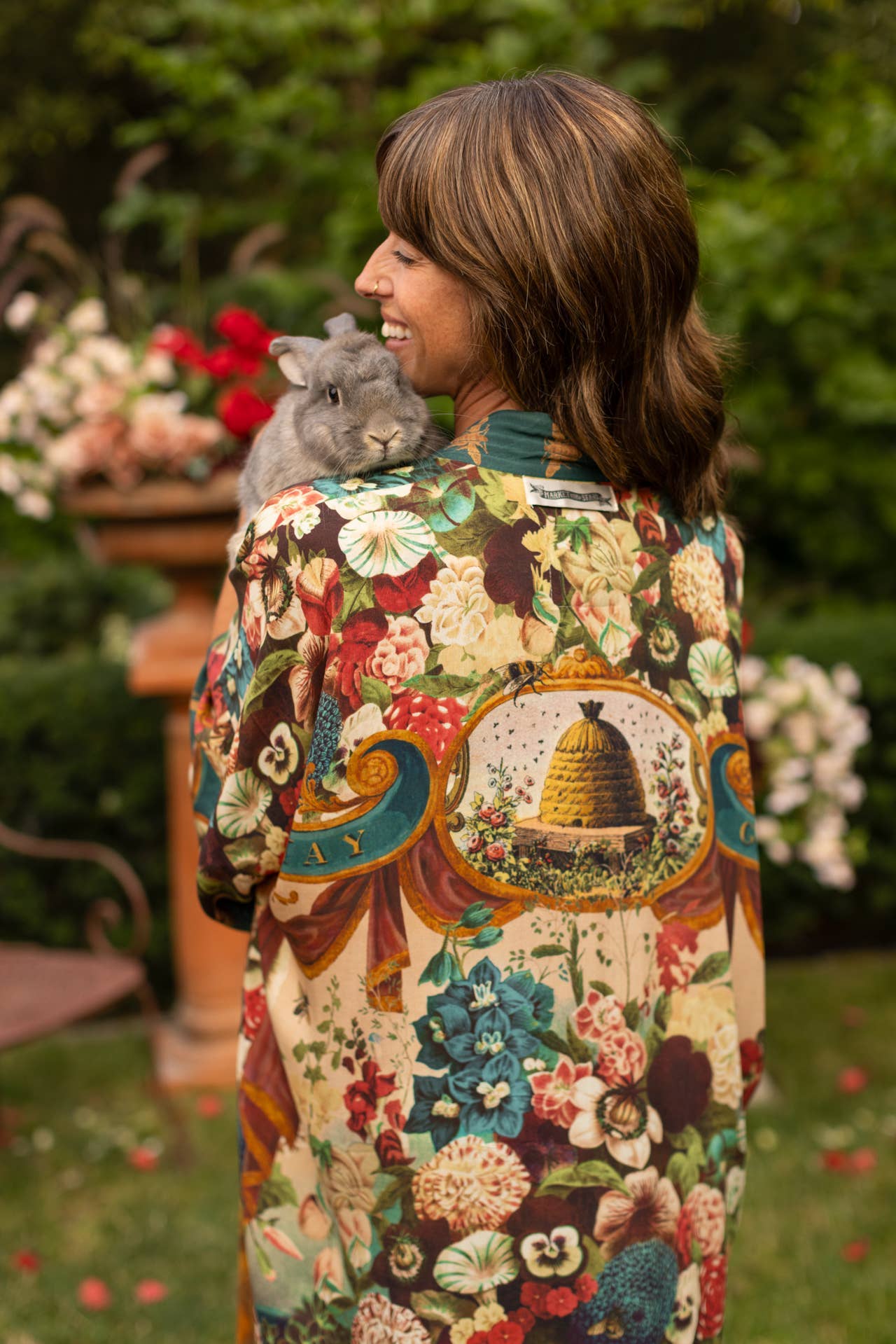 Market of Stars (Worldwide) - Wholesale Kimono - Women's - Stay Gold Opera Duster Kimono Robe w/ Rabbit & Bees13