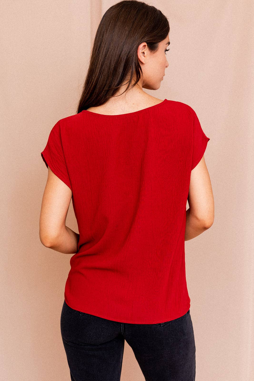 GILLI - Wholesale Blouse - Women's - SOLID WOVEN TEE WITH FRONT KNOT DETAIL27