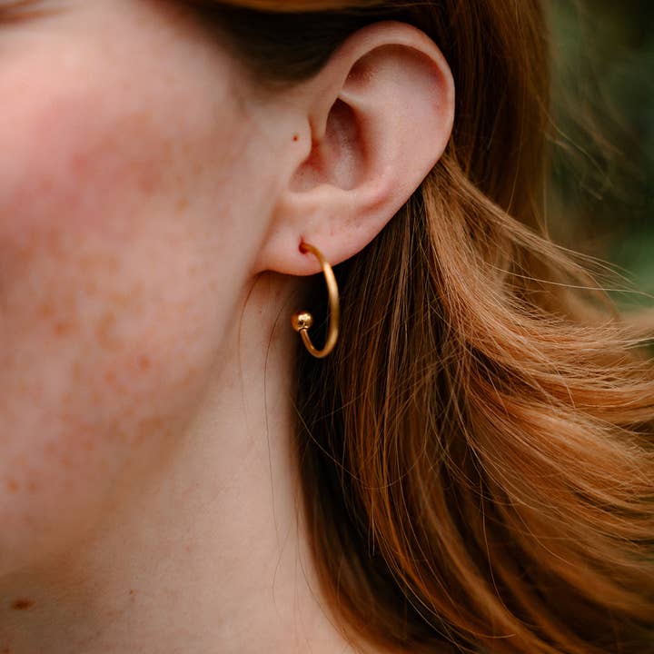 Spiffy & Splendid – wholesale Hoop-örhängen – Magnolia Hoops - Vit // Smycken, Örhängen9