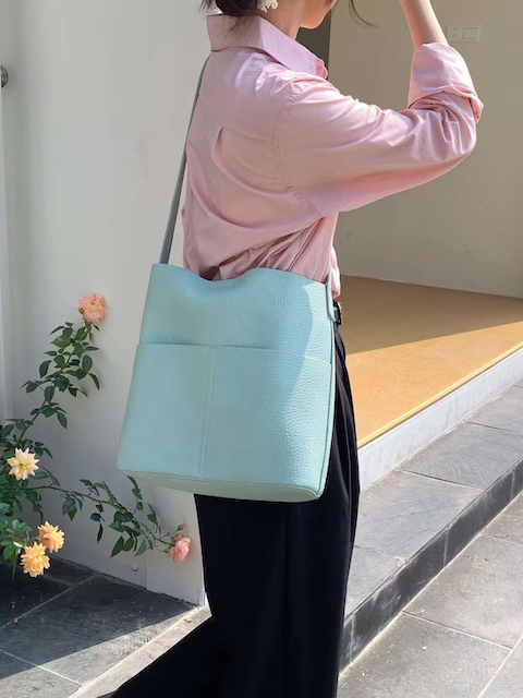 Pretty Persuasions - Wholesale Shoulder Bag - Women's - P24062 Shoulder Bag w/Cosmetic Pouch0