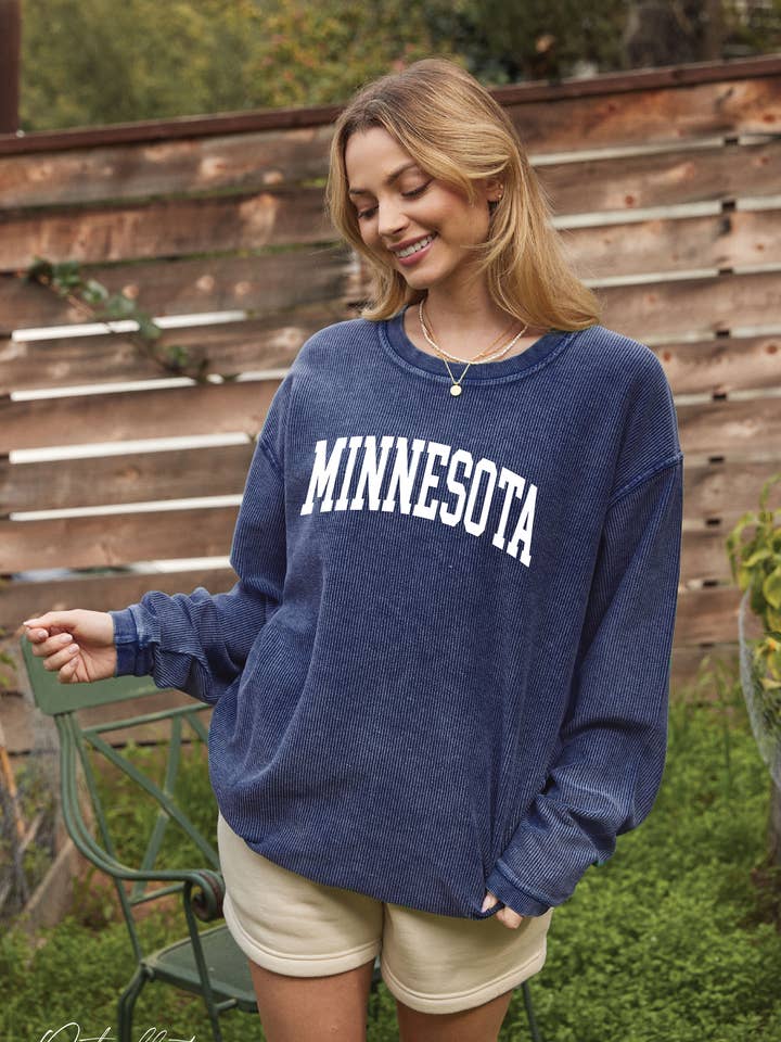 OAT COLLECTIVE - Wholesale Graphic Sweatshirt - Women's - MINNESOTA  Thermal Vintage Pullover 5