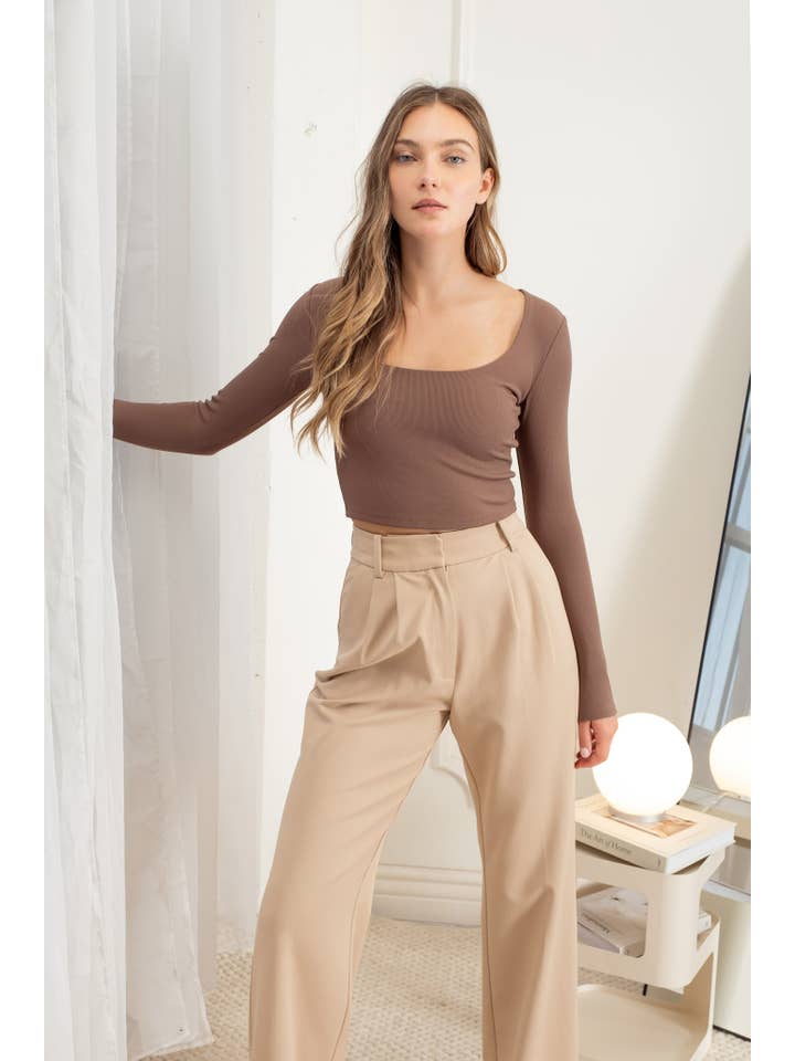 The Workshop Studio - Wholesale Knit Top - Women's - SCOOP NECK LONG SLEEVE KNIT CROP TOP