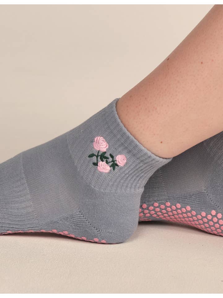 LUCKY HONEY - Wholesale Socks - Women's - The Harlow Grip Sock44